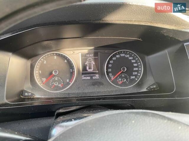 Червоний Фольксваген Transporter, об'ємом двигуна 2 л та пробігом 265 тис. км за 14900 $, фото 13 на Automoto.ua