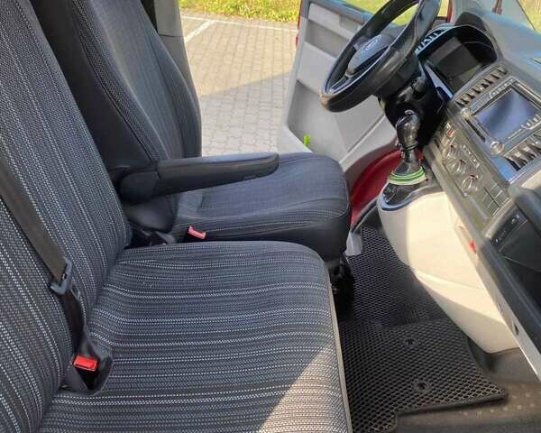 Червоний Фольксваген Transporter, об'ємом двигуна 2 л та пробігом 265 тис. км за 14900 $, фото 8 на Automoto.ua
