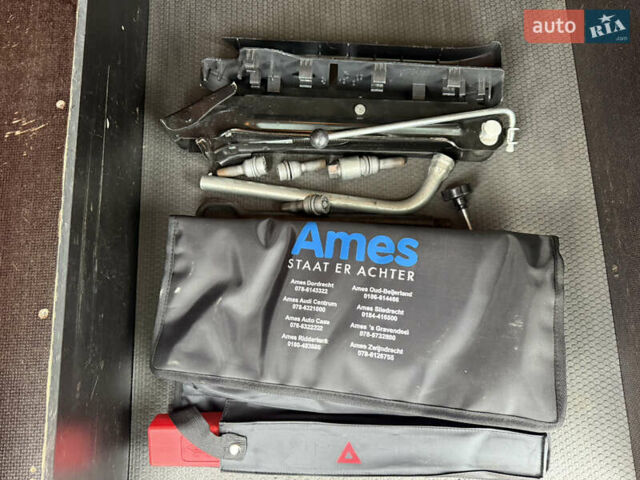 Красный Фольксваген Transporter, объемом двигателя 2 л и пробегом 298 тыс. км за 21200 $, фото 28 на Automoto.ua