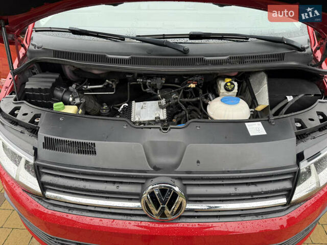 Красный Фольксваген Transporter, объемом двигателя 2 л и пробегом 298 тыс. км за 21200 $, фото 6 на Automoto.ua