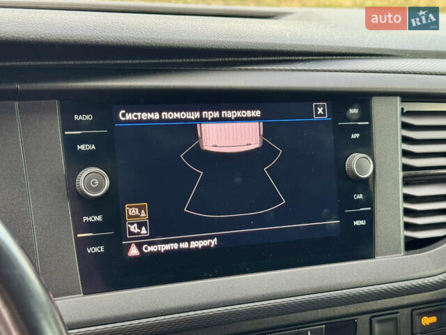 Красный Фольксваген Transporter, объемом двигателя 2 л и пробегом 219 тыс. км за 25950 $, фото 32 на Automoto.ua