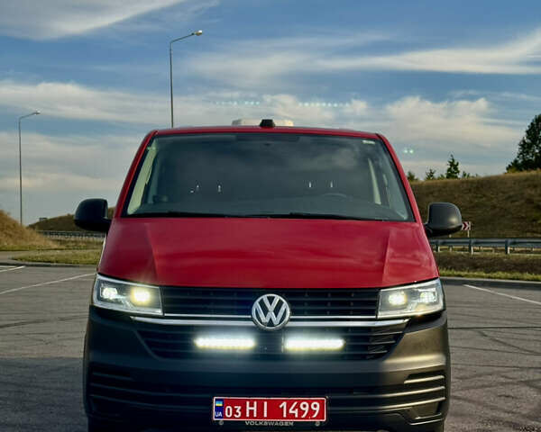 Красный Фольксваген Transporter, объемом двигателя 2 л и пробегом 219 тыс. км за 25950 $, фото 22 на Automoto.ua