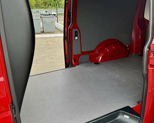 Красный Фольксваген Transporter, объемом двигателя 2 л и пробегом 219 тыс. км за 25950 $, фото 48 на Automoto.ua