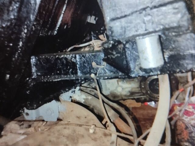 Красный Фольксваген Transporter, объемом двигателя 1 л и пробегом 25 тыс. км за 428 $, фото 5 на Automoto.ua