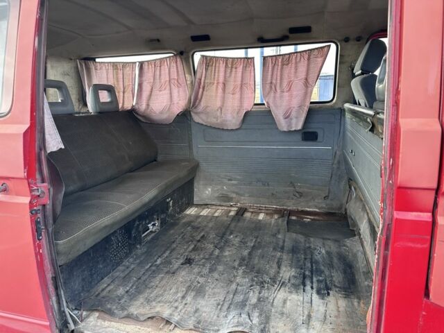 Червоний Фольксваген Transporter, об'ємом двигуна 0 л та пробігом 300 тис. км за 1600 $, фото 9 на Automoto.ua