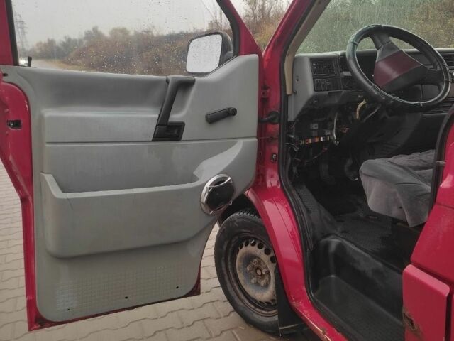 Червоний Фольксваген Transporter, об'ємом двигуна 1.8 л та пробігом 450 тис. км за 2300 $, фото 9 на Automoto.ua