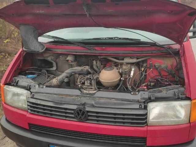 Червоний Фольксваген Transporter, об'ємом двигуна 1.8 л та пробігом 450 тис. км за 2300 $, фото 15 на Automoto.ua