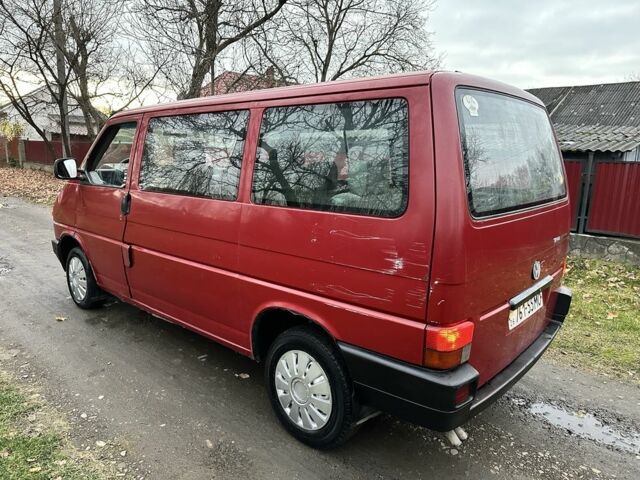 Красный Фольксваген Transporter, объемом двигателя 1.9 л и пробегом 300 тыс. км за 2200 $, фото 4 на Automoto.ua