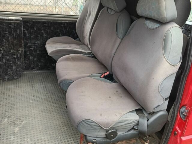 Червоний Фольксваген Transporter, об'ємом двигуна 1.9 л та пробігом 670 тис. км за 3000 $, фото 13 на Automoto.ua