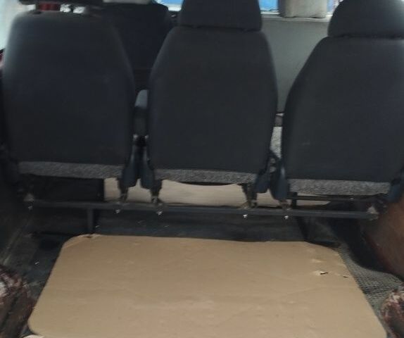 Красный Фольксваген Transporter, объемом двигателя 9 л и пробегом 4 тыс. км за 2100 $, фото 7 на Automoto.ua