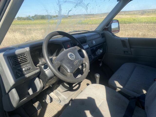 Червоний Фольксваген Transporter, об'ємом двигуна 2.5 л та пробігом 400 тис. км за 2900 $, фото 4 на Automoto.ua