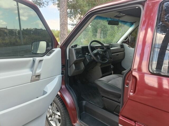 Красный Фольксваген Transporter, объемом двигателя 2.5 л и пробегом 527 тыс. км за 6700 $, фото 7 на Automoto.ua