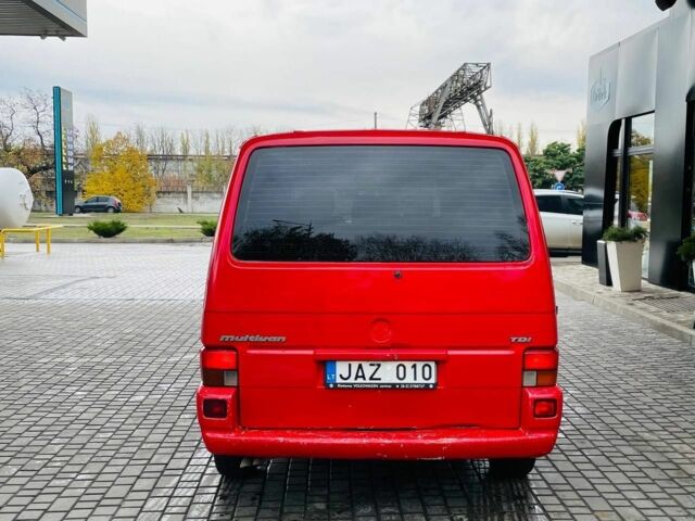 Красный Фольксваген Transporter, объемом двигателя 0 л и пробегом 285 тыс. км за 3599 $, фото 6 на Automoto.ua