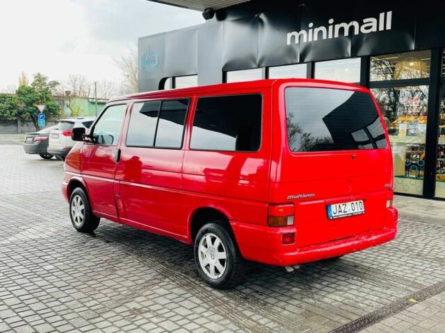 Красный Фольксваген Transporter, объемом двигателя 0 л и пробегом 285 тыс. км за 3599 $, фото 3 на Automoto.ua