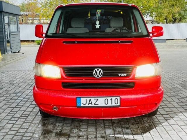 Красный Фольксваген Transporter, объемом двигателя 0 л и пробегом 285 тыс. км за 3599 $, фото 5 на Automoto.ua