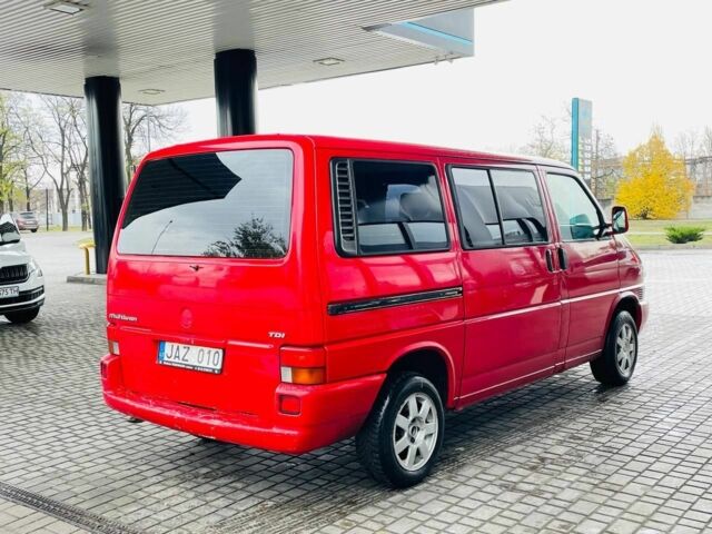 Красный Фольксваген Transporter, объемом двигателя 0 л и пробегом 285 тыс. км за 3599 $, фото 4 на Automoto.ua