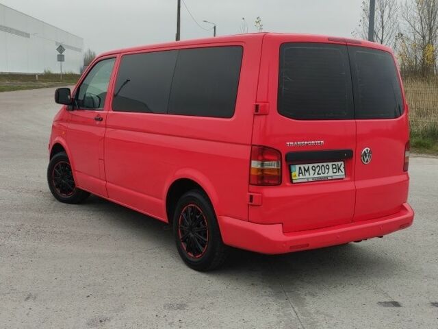 Красный Фольксваген Transporter, объемом двигателя 1.9 л и пробегом 345 тыс. км за 8000 $, фото 13 на Automoto.ua