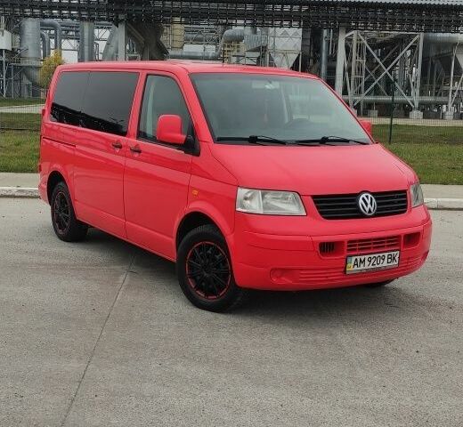 Красный Фольксваген Transporter, объемом двигателя 1.9 л и пробегом 345 тыс. км за 8000 $, фото 1 на Automoto.ua