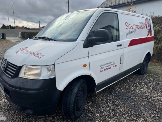 Красный Фольксваген Transporter, объемом двигателя 1.9 л и пробегом 274 тыс. км за 3714 $, фото 1 на Automoto.ua