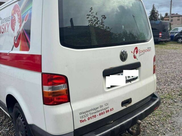 Красный Фольксваген Transporter, объемом двигателя 1.9 л и пробегом 274 тыс. км за 3714 $, фото 7 на Automoto.ua