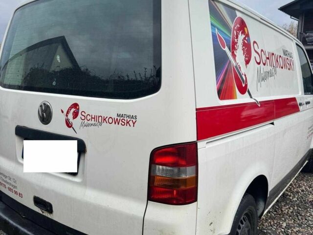 Красный Фольксваген Transporter, объемом двигателя 1.9 л и пробегом 274 тыс. км за 3714 $, фото 4 на Automoto.ua