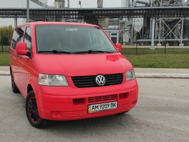 Красный Фольксваген Transporter, объемом двигателя 1.9 л и пробегом 345 тыс. км за 8000 $, фото 3 на Automoto.ua