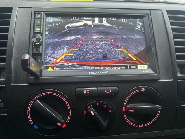 Красный Фольксваген Transporter, объемом двигателя 1.9 л и пробегом 252 тыс. км за 7500 $, фото 6 на Automoto.ua