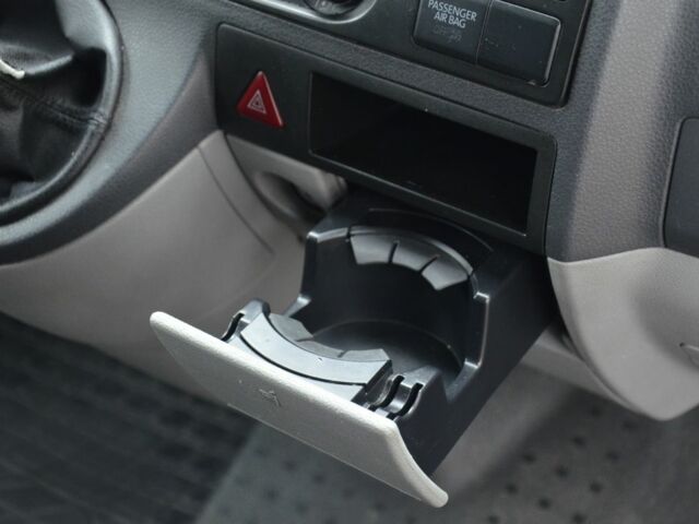 Червоний Фольксваген Transporter, об'ємом двигуна 2 л та пробігом 446 тис. км за 14100 $, фото 17 на Automoto.ua