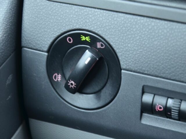 Червоний Фольксваген Transporter, об'ємом двигуна 2 л та пробігом 446 тис. км за 14100 $, фото 21 на Automoto.ua