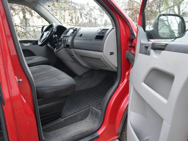 Червоний Фольксваген Transporter, об'ємом двигуна 2 л та пробігом 446 тис. км за 14100 $, фото 6 на Automoto.ua