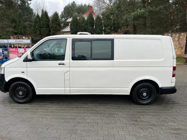 Красный Фольксваген Transporter, объемом двигателя 2 л и пробегом 240 тыс. км за 6063 $, фото 16 на Automoto.ua