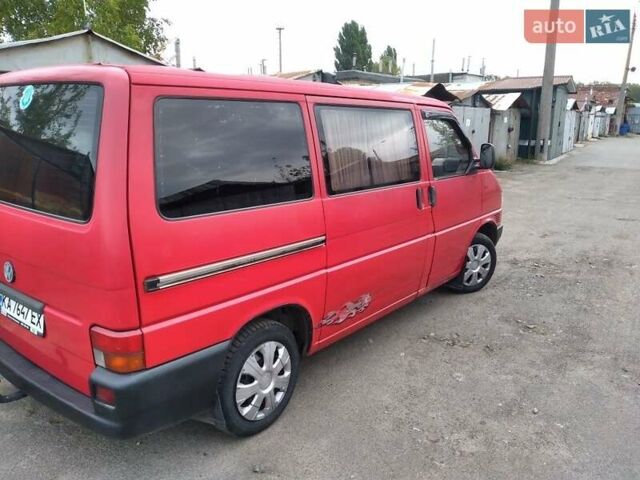 Красный Фольксваген Transporter, объемом двигателя 2 л и пробегом 50 тыс. км за 4500 $, фото 4 на Automoto.ua