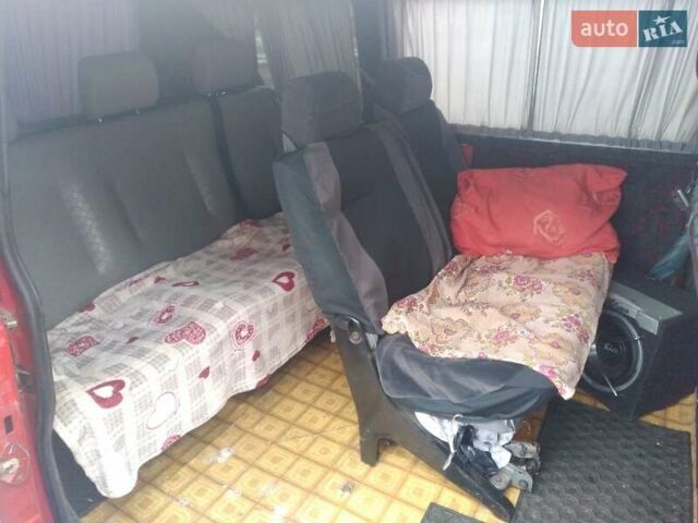 Красный Фольксваген Transporter, объемом двигателя 2 л и пробегом 50 тыс. км за 4500 $, фото 10 на Automoto.ua