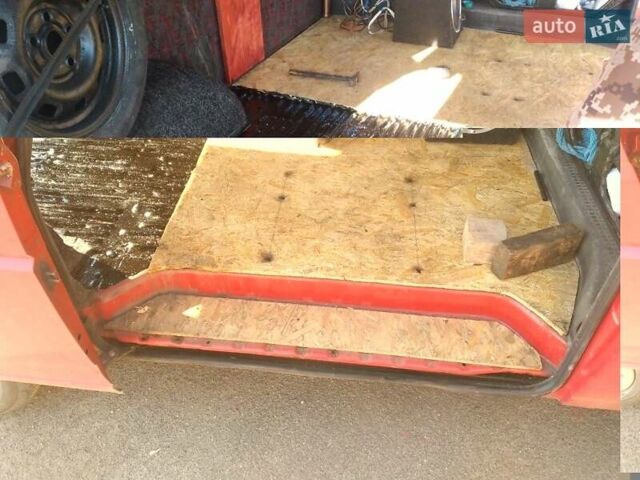 Красный Фольксваген Transporter, объемом двигателя 2 л и пробегом 50 тыс. км за 4500 $, фото 20 на Automoto.ua