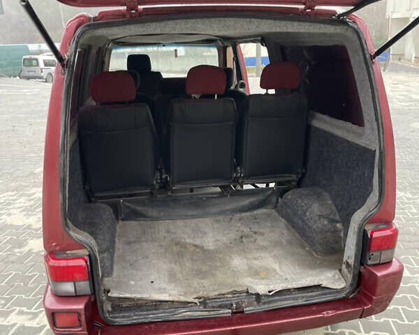 Красный Фольксваген Transporter, объемом двигателя 1.97 л и пробегом 300 тыс. км за 2999 $, фото 18 на Automoto.ua