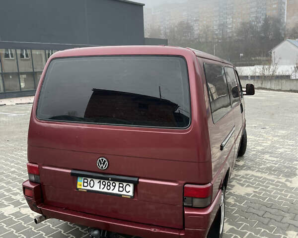 Красный Фольксваген Transporter, объемом двигателя 1.97 л и пробегом 300 тыс. км за 2999 $, фото 5 на Automoto.ua