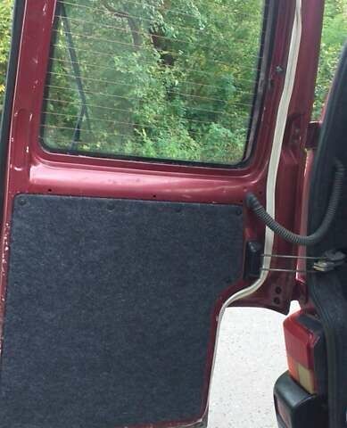 Червоний Фольксваген Transporter, об'ємом двигуна 2.4 л та пробігом 459 тис. км за 5200 $, фото 11 на Automoto.ua