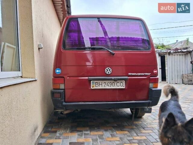 Красный Фольксваген Transporter, объемом двигателя 1.9 л и пробегом 414 тыс. км за 4500 $, фото 8 на Automoto.ua