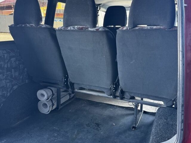 Красный Фольксваген Transporter, объемом двигателя 1.9 л и пробегом 324 тыс. км за 4500 $, фото 15 на Automoto.ua