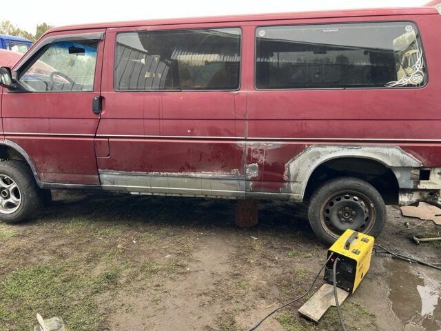 Красный Фольксваген Transporter, объемом двигателя 1.9 л и пробегом 390 тыс. км за 2900 $, фото 5 на Automoto.ua