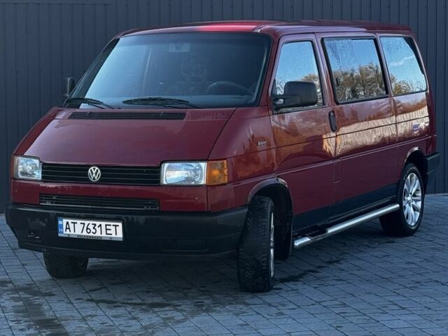 Красный Фольксваген Transporter, объемом двигателя 1.9 л и пробегом 324 тыс. км за 4500 $, фото 2 на Automoto.ua