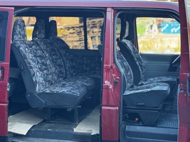 Красный Фольксваген Transporter, объемом двигателя 1.9 л и пробегом 324 тыс. км за 4500 $, фото 12 на Automoto.ua