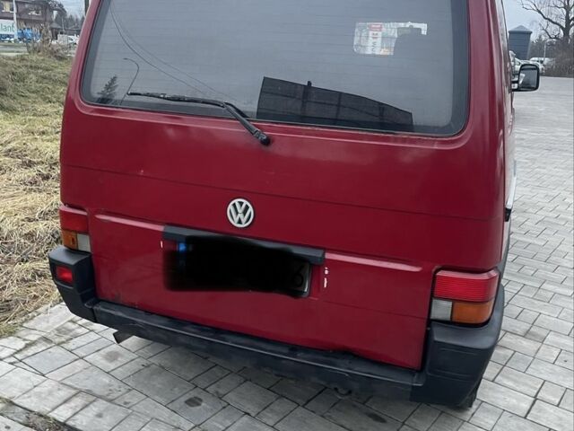 Червоний Фольксваген Transporter, об'ємом двигуна 2.4 л та пробігом 300 тис. км за 2750 $, фото 4 на Automoto.ua