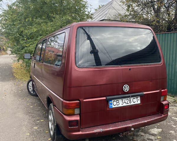 Красный Фольксваген Transporter, объемом двигателя 2.5 л и пробегом 370 тыс. км за 4800 $, фото 6 на Automoto.ua
