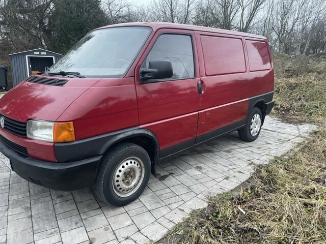 Червоний Фольксваген Transporter, об'ємом двигуна 2.4 л та пробігом 300 тис. км за 2750 $, фото 2 на Automoto.ua