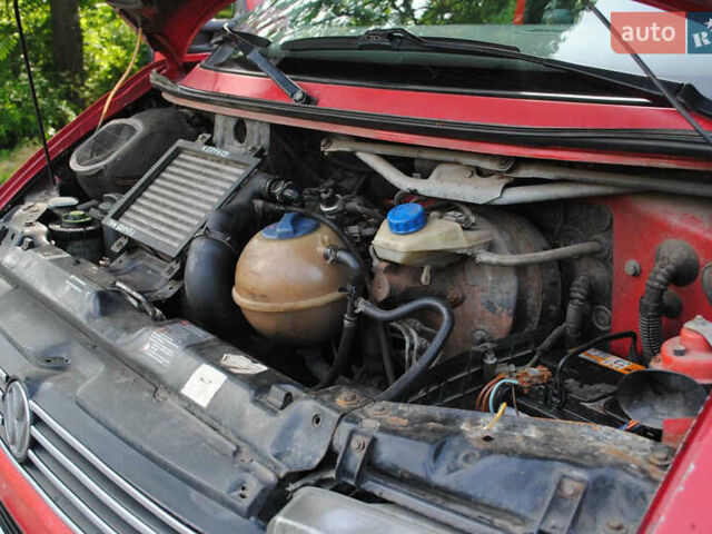 Красный Фольксваген Transporter, объемом двигателя 0 л и пробегом 608 тыс. км за 4300 $, фото 16 на Automoto.ua