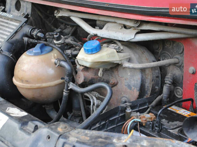 Красный Фольксваген Transporter, объемом двигателя 0 л и пробегом 608 тыс. км за 4300 $, фото 15 на Automoto.ua