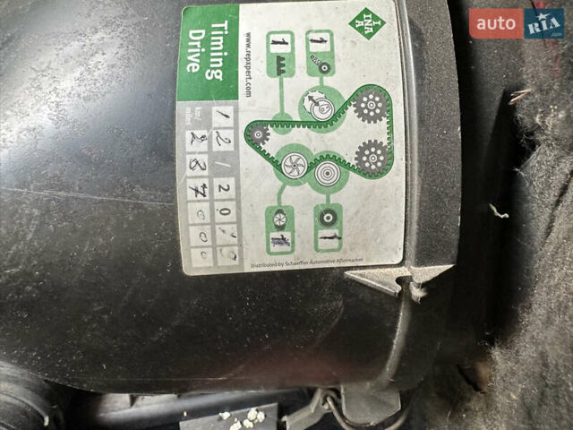 Красный Фольксваген Transporter, объемом двигателя 1.9 л и пробегом 320 тыс. км за 3300 $, фото 9 на Automoto.ua