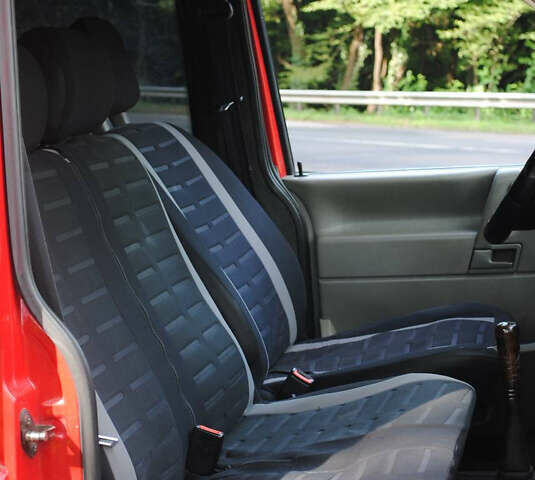 Красный Фольксваген Transporter, объемом двигателя 0 л и пробегом 608 тыс. км за 4300 $, фото 6 на Automoto.ua