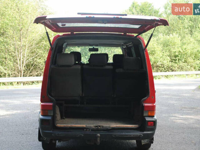 Красный Фольксваген Transporter, объемом двигателя 0 л и пробегом 608 тыс. км за 4300 $, фото 10 на Automoto.ua